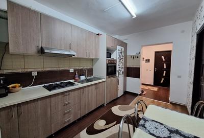 Apartament cu 2 camere, 51 mp, 3 balcoane, zona Eroilor - 6