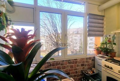 Apartament cu 3 camere decomandat, mobilat în Vasile Aaron - 6