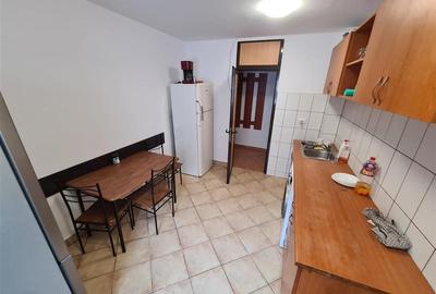 Apartament cu 3 camere decomandat, mobilat în Răcădău - 2