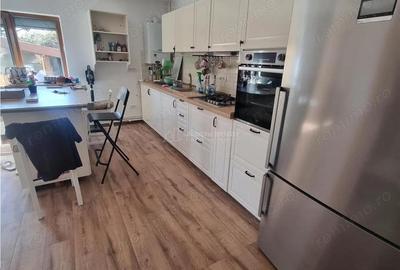 Casă cu Teren 1694 Mp în Nanov - 5