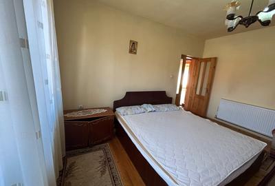 Casă individuală cu 3 camere cu Canalizare în Central - 2