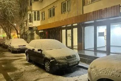 Spațiu comercial, de 40 mp, în Central - 3