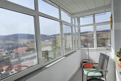 Apartament cu 2 camere decomandat în Simeria - 3