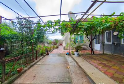 Casă cu 4 camere cu Teren 95 Mp în Central - 7