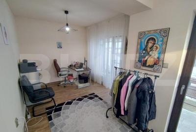 Casă cu 4 camere cu Teren 480 Mp în Cârcea - 2