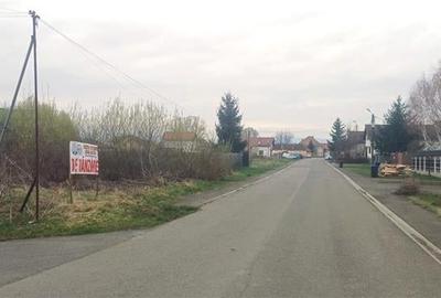 Teren intravilan,constructii,1.400 mp,cartier nou,utilitati,acces facil - 2