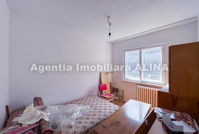 Apartament cu 3 camere decomandat în Minerul - 17