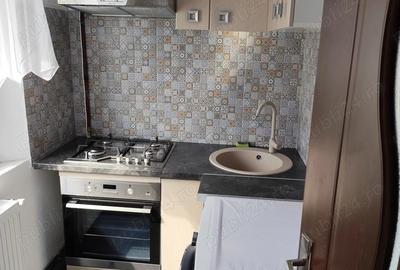 Garsonieră decomandată în Central - 1