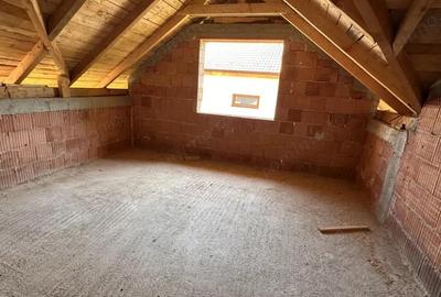 Casă cu 4 camere cu Teren 386 Mp în Central - 4