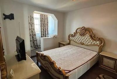 De inchiriat apartament cu 2 camere, zona centrala, mobilat ?i utilat, 300 euro - 1