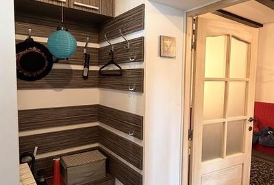 Apartament cu 3 camere, mobilat în Castelul Peleș - 12