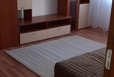 Apartament cu 2 camere semidecomandat, mobilat în Timpuri Noi