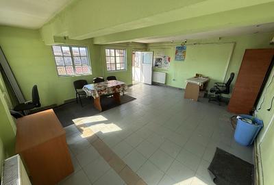 Spațiu comercial, de 30 mp, în Central - 3