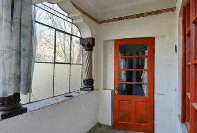 Casa brancoveneasca + teren generos - Pucioasa, zona Patrana ideal pentru renovare sau constructie - 6