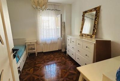 Proprietar, apartament cu 3 camere, zona Lipovei - 8