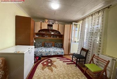 Apartament cu 2 camere decomandat în Neptun