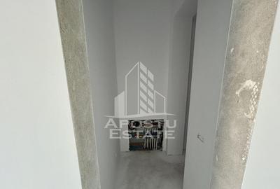 Casă cu 4 camere cu Teren 320 Mp în Săcălaz