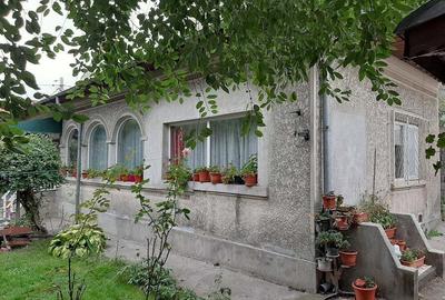 Vand casa cu teren, Campulung-Muscel, central, vizavi de pia?a, 140.000 - 3