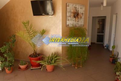 Birou, de 110 mp, în Central - 6