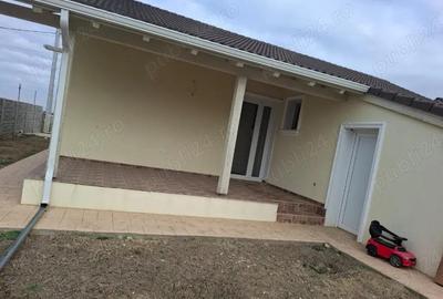 Duplex 3 camere - Bucovat - toate utilitatile - 8