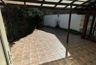 CASA SINGUR CURTE ZONA SCHEI - 15