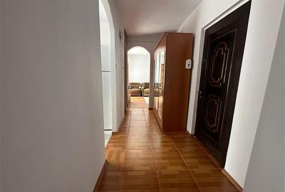 Apartament cu 2 camere decomandat în Eroilor - 9