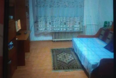 Garsonieră nedecomandată în 1 Mai - 1