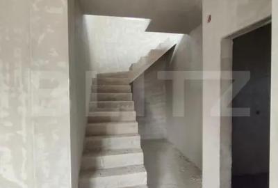 Casă cu 4 camere cu Teren 630 Mp în Leș - 11