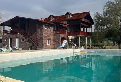 Casă cu 8 camere cu Teren 10800 Mp în Galicea - 20