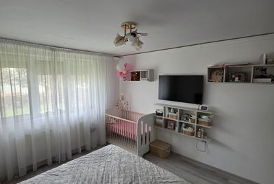 Apartament cu 2 camere decomandat în Micro 5 - 7