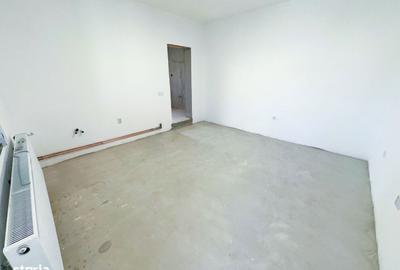 Spațiu comercial, de 110 mp, în Central - 8