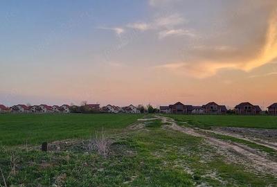 Teren de 580 mp, în Central - 1