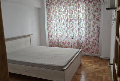 Apartament cu 3 camere decomandat în Fălticeni