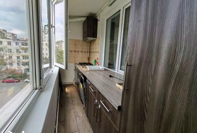 Apartament cu 3 camere în Tomis III - 4