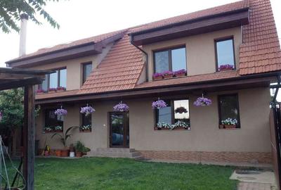 Casă cu 4 camere cu Teren 370 Mp în Central - 5