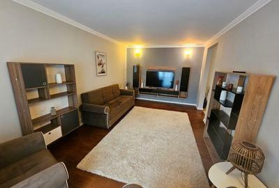 Apartament cu 3 camere decomandat în Stadion