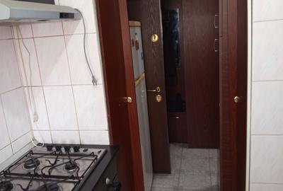 Apartament cu 2 camere semidecomandat în Rovine - 2
