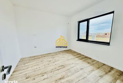 Casă cu 3 camere cu Teren 250 Mp în Prelungirea Ghencea - 1