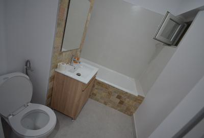 Apartament cu 3 camere decomandat în Colentina - 2