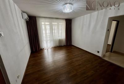 Apartament cu 3 camere semidecomandat în Vatra Luminoasă