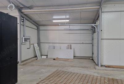 Spațiu comercial, de 280 mp, în Central - 3