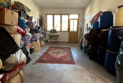 Zona Centrala, casa cu 4 camere si doua spatii comerciale. - 4