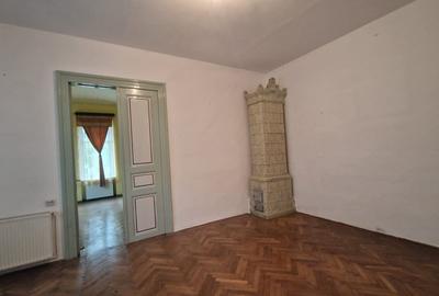 Casa 2 camere, 64mp, Centru, zona Facultatii de Medicina - 2