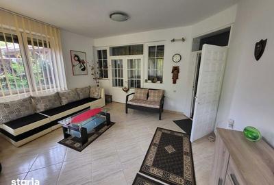 Casă cu 4 camere cu Teren 222 Mp în Central - 2