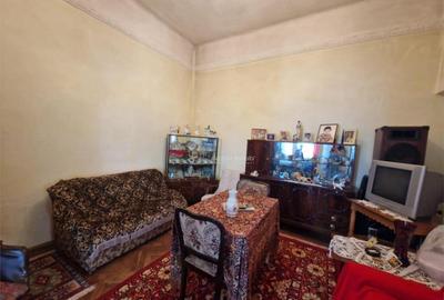 Ramnicu Valcea - Biblioteca Judeteana - casa - 3 camere - cu - 4