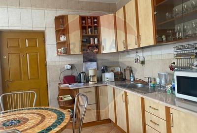 Casă individuală cu 5 camere cu Piscina în Central - 14