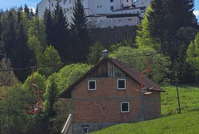 Teren de 3300 mp, în Piatra - 5