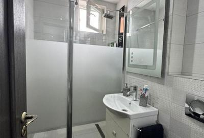 Apartament cu 2 camere în Traian - 12