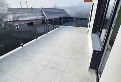 Casă cu 4 camere în Miroslava - 1
