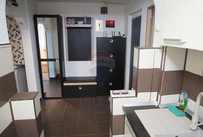 Apartament cu 2 camere, mobilat în Central - 8